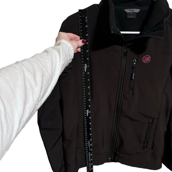 Wrangler- Western Outerwear Resistant Trail Jacket Softshell Embroidered, Small - Picture 9 of 11